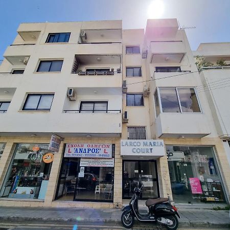 Cheer Up City Apartment, Near To The Finikoudes Beach ラルナカ エクステリア 写真