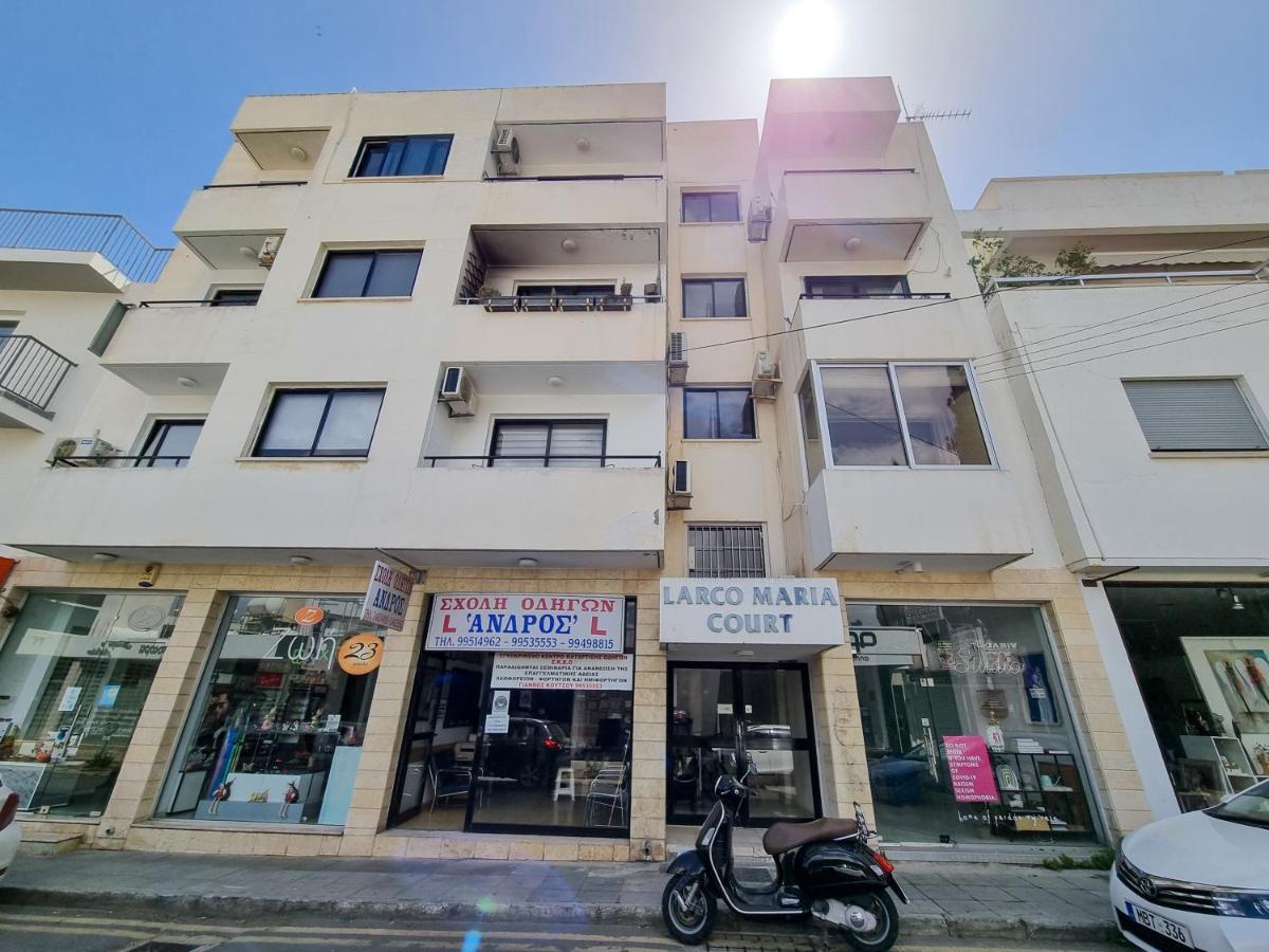 Cheer Up City Apartment, Near To The Finikoudes Beach ラルナカ エクステリア 写真