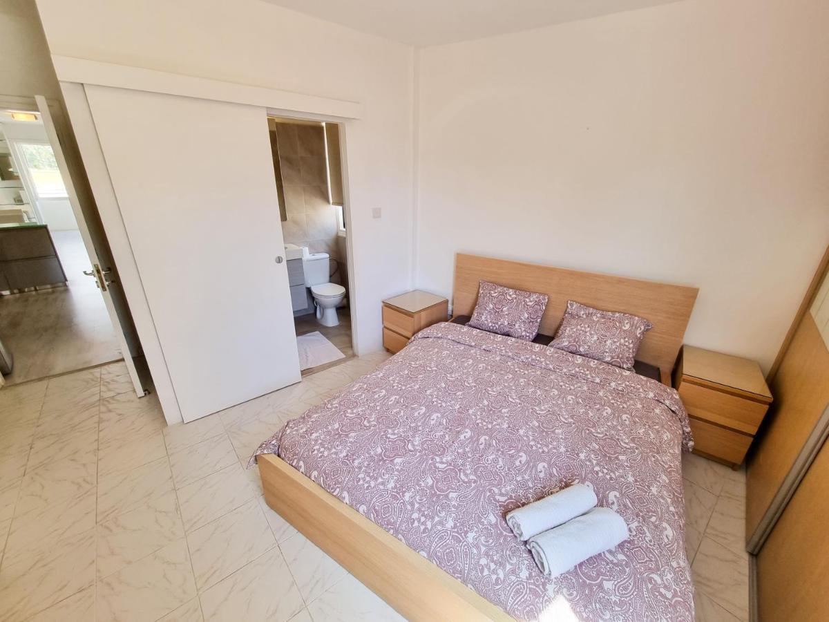 Cheer Up City Apartment, Near To The Finikoudes Beach ラルナカ エクステリア 写真
